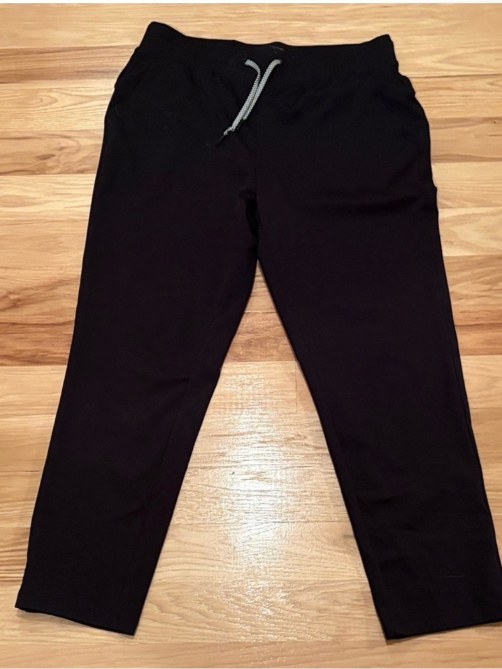 Yogalicious Women's Black Joggers Size Medium EUC